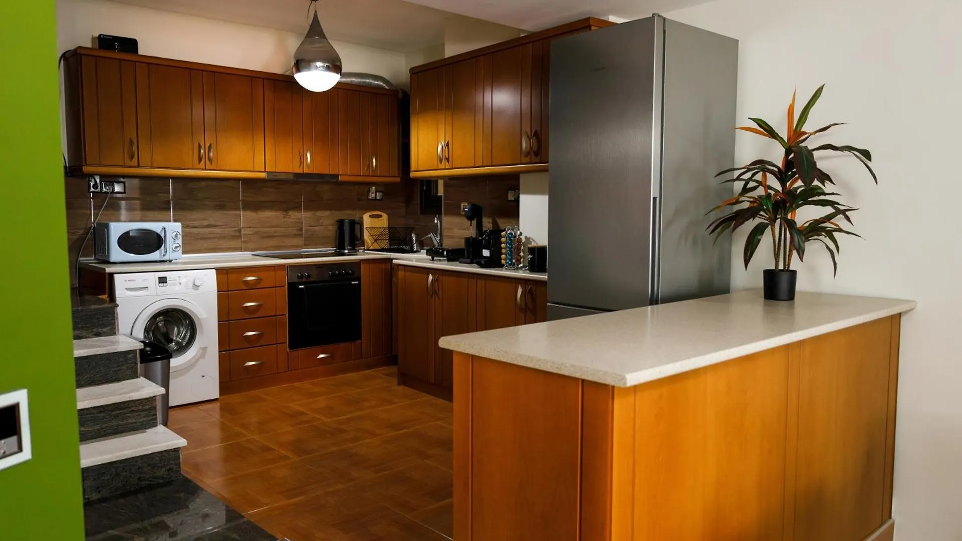 Charming Apartment With Gorgeous View & Private Parking Thessaloniki